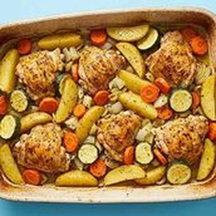Chicken with vegetables Fakharia