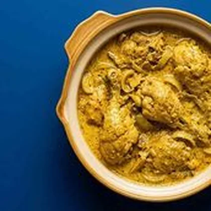 Chicken with curry Fakharia